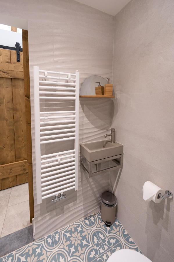 Zen-Bungalow No 2 Met Sauna En Hottub Rheezerveen Exterior foto